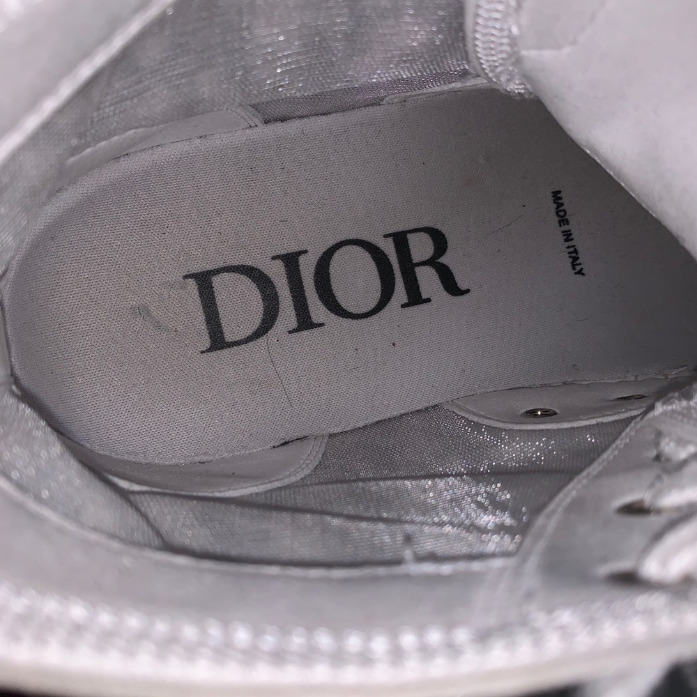 Christian Dior Sneakers - Picture 2 of 8